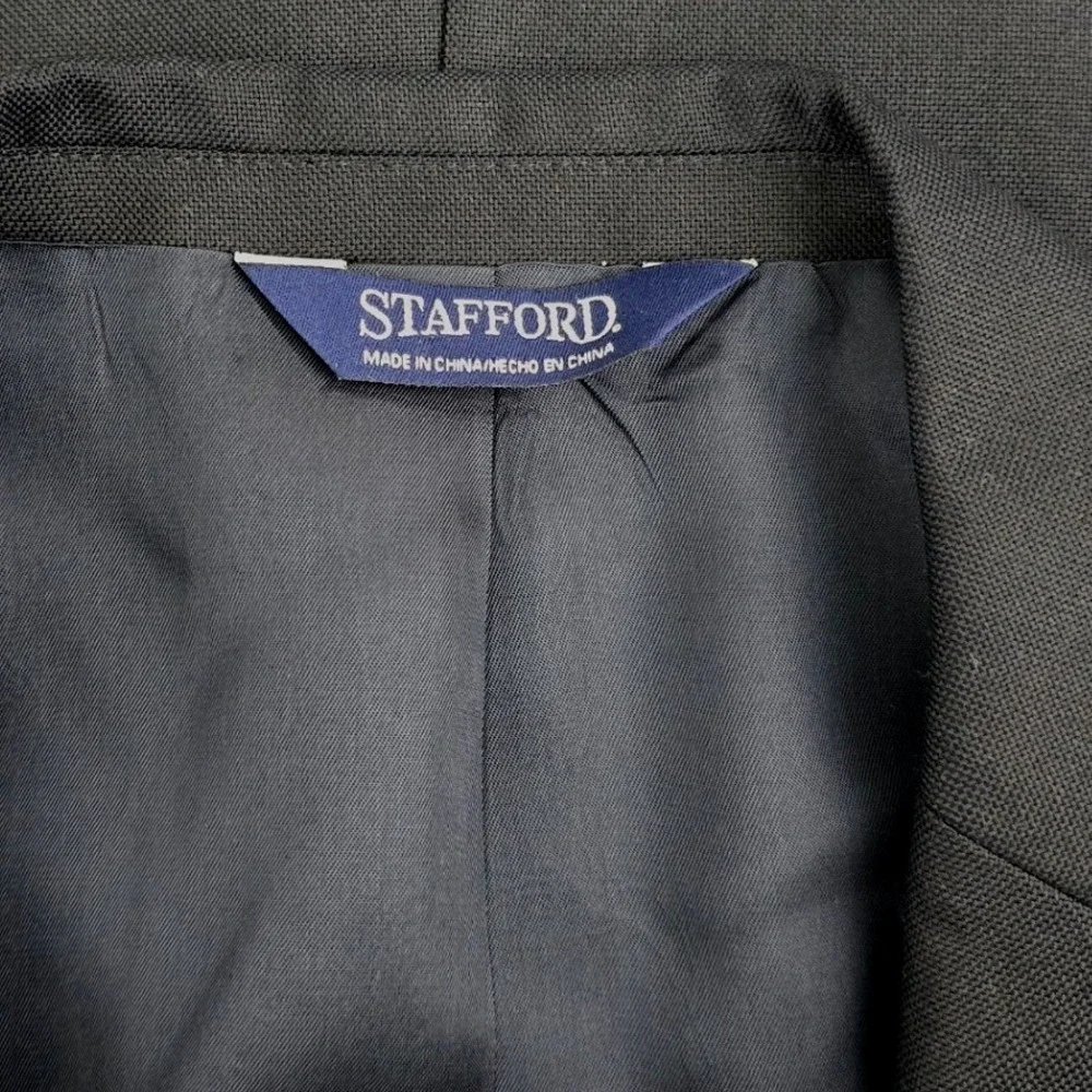 Stafford Single Breast Two Gold Button Wool Blend‎ Men Blazer Navy 46R